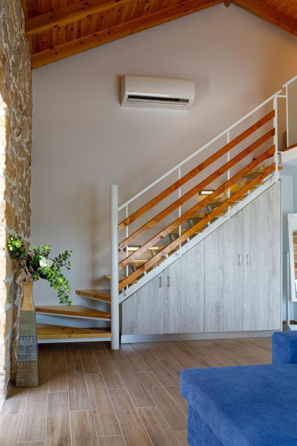 Drepano  Adrian'S Luxury Apartments 1 מראה חיצוני תמונה