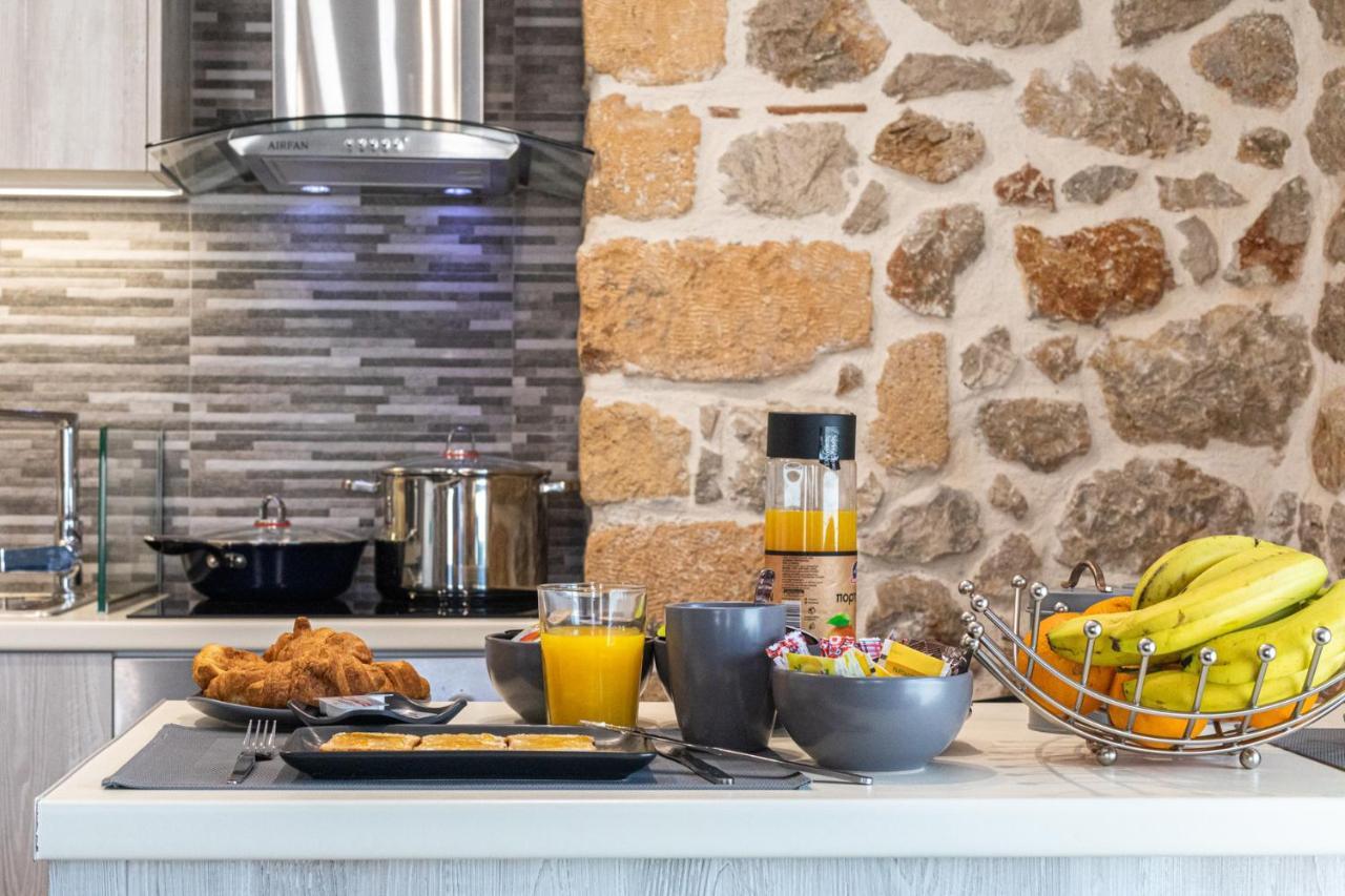 Drepano  Adrian'S Luxury Apartments 1 מראה חיצוני תמונה